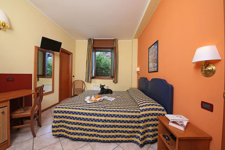 Room 8 of 58