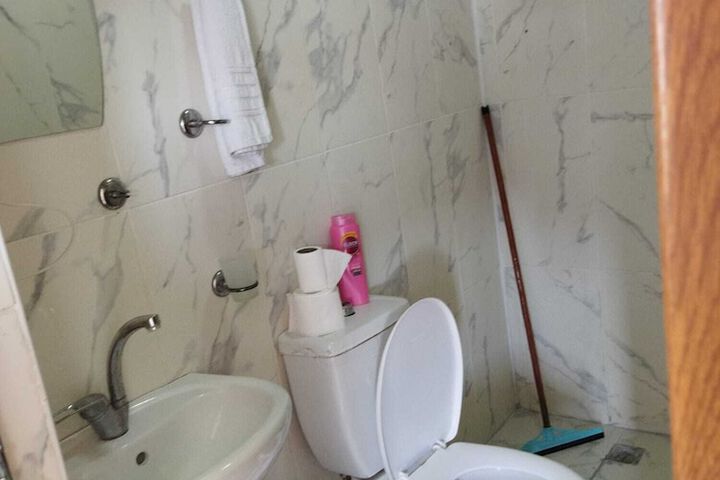 Room 15 of 23