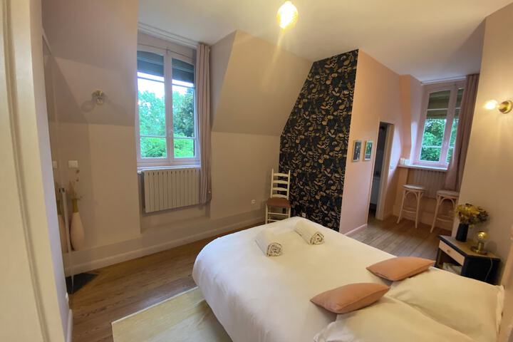 Room 18 of 53
