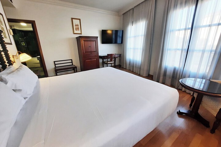 Room 26 of 51