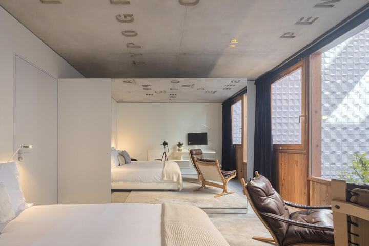 Room 15 of 129