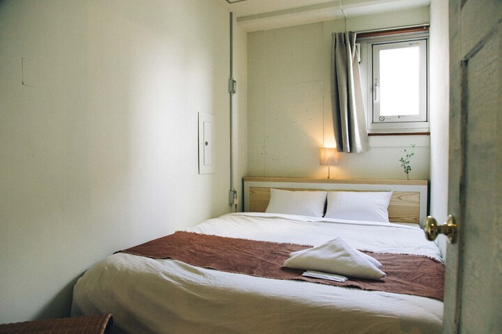 Room 14 of 49