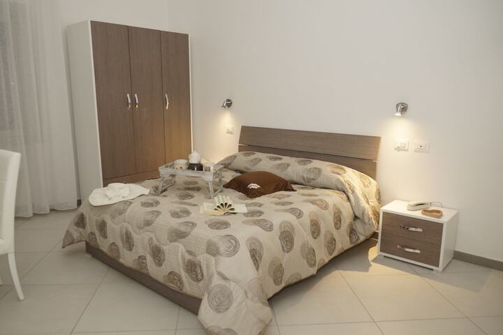 Room 4 of 51