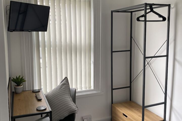 Room 53 of 69
