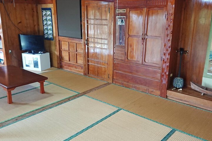 Room 5 of 25