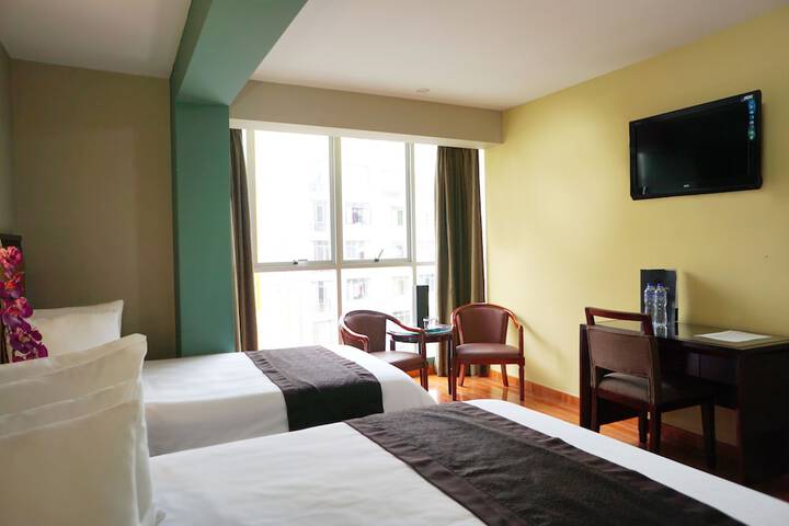 Room 10 of 62