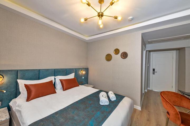Room 16 of 47