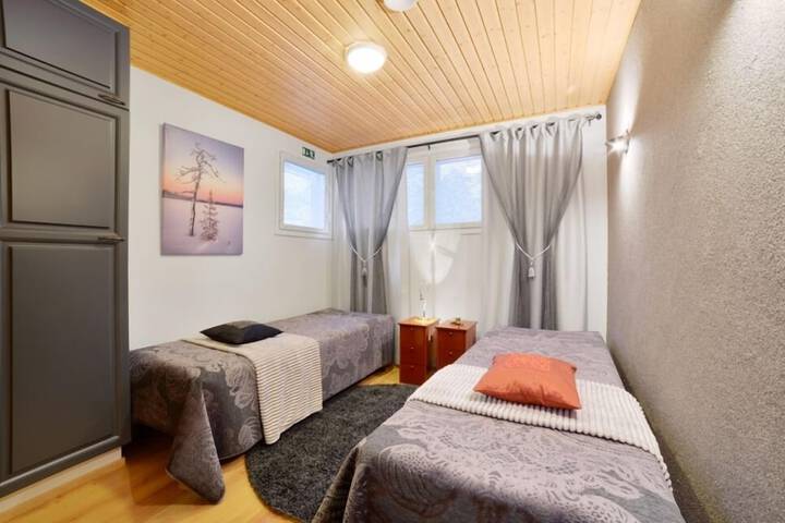 Room 27 of 68