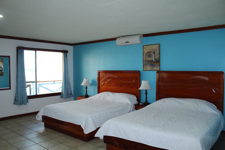 Room 13 of 44