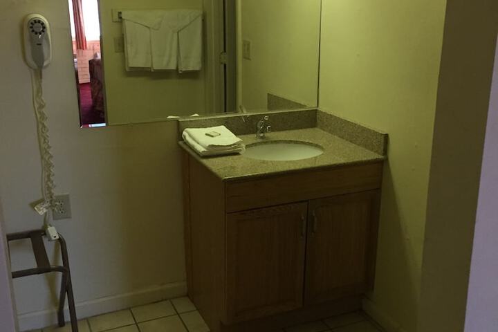 Room 71 of 92