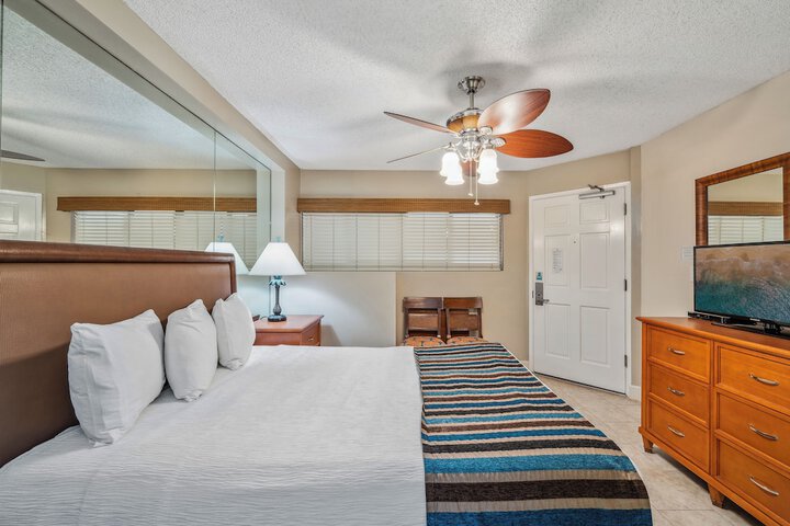 Room 9 of 26