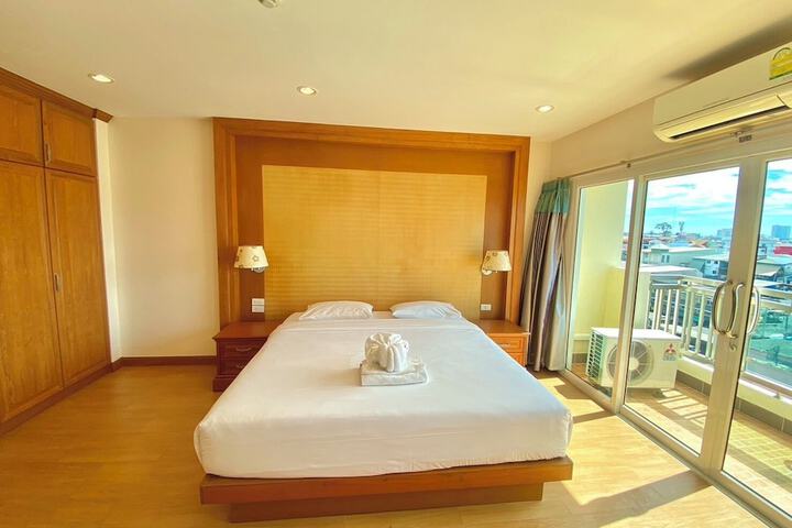 Room 15 of 44
