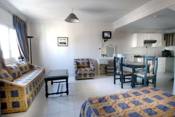 Room 5 of 20
