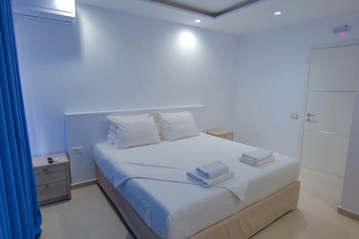 Room 11 of 57