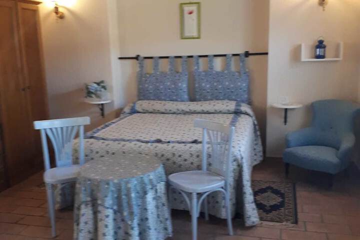 Room 7 of 27