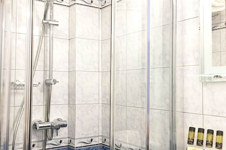 Clean Restrooms