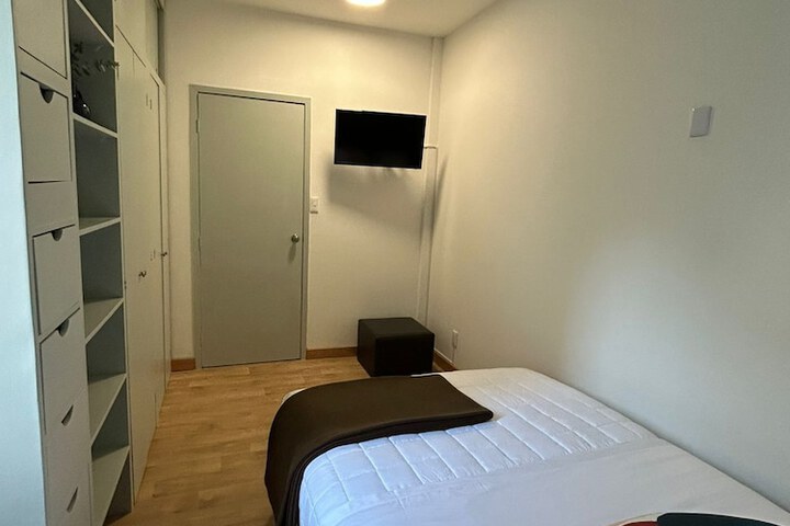 Room 6 of 46