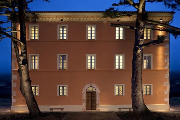 Hotel 140 of 151