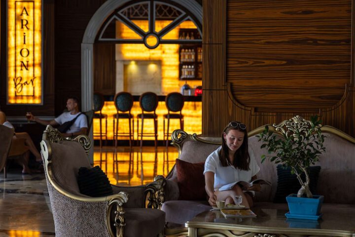 Hotel Interior 10 of 525