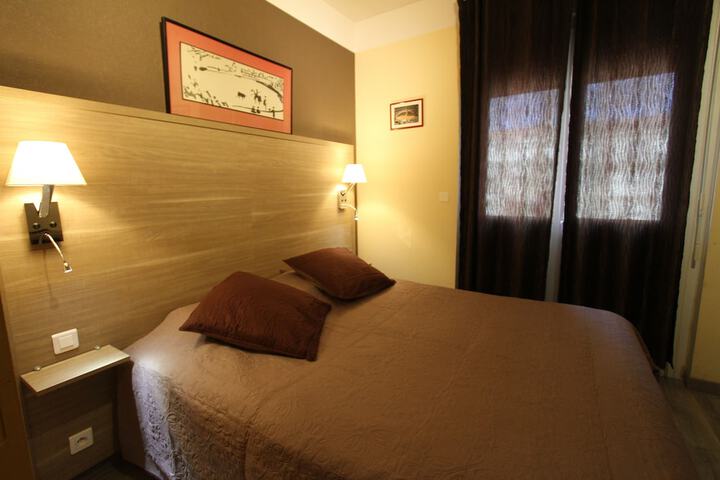 Room 27 of 41