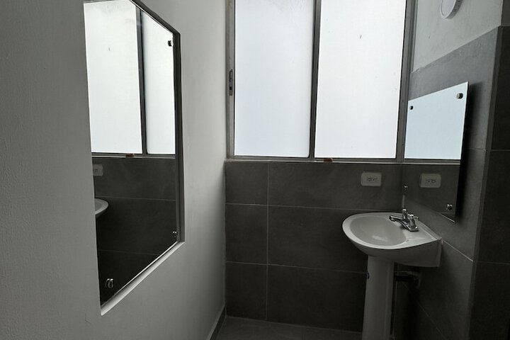 Room 50 of 65