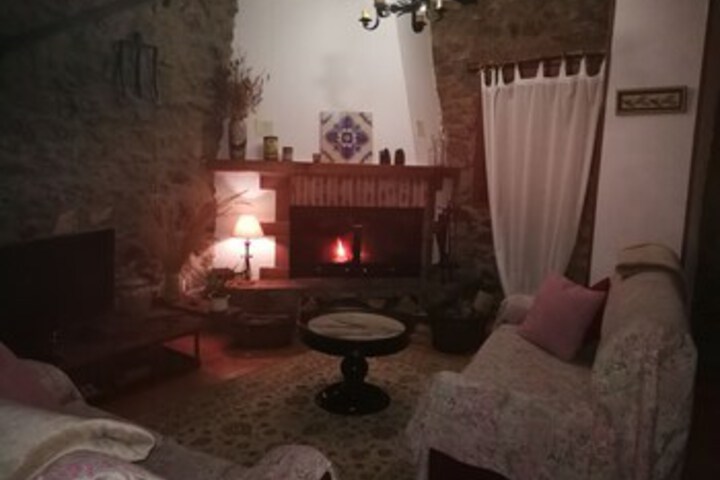 Room 42 of 93