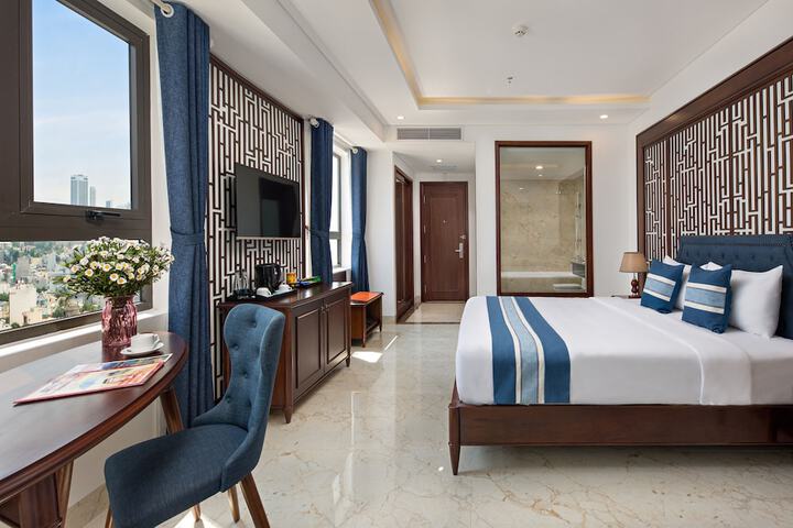 Room 34 of 82