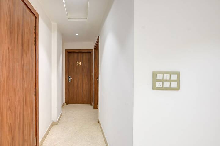 Qotel Hotel Signature BNB-Ashok Vihar