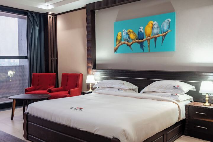 Room 13 of 41