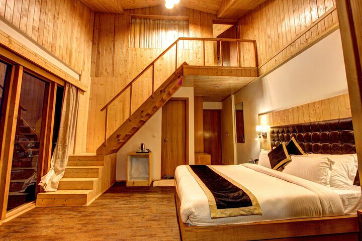 Room 10 of 76