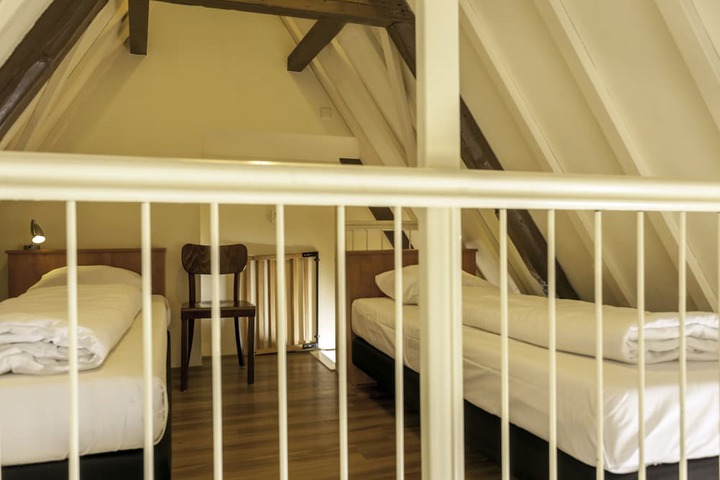 Room 20 of 118