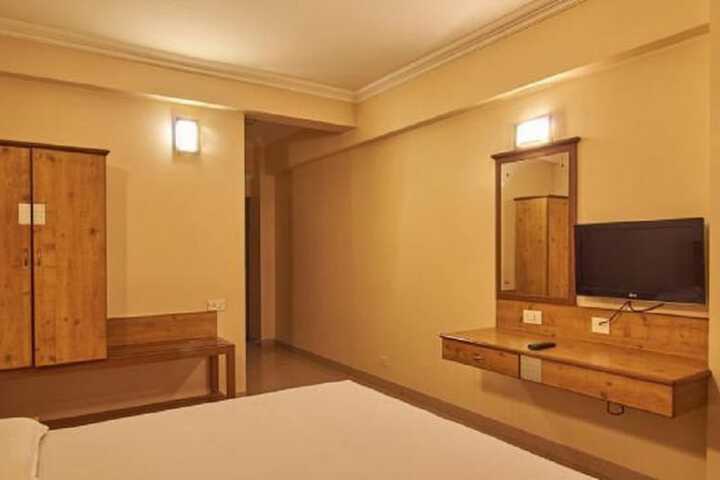 Room 8 of 22