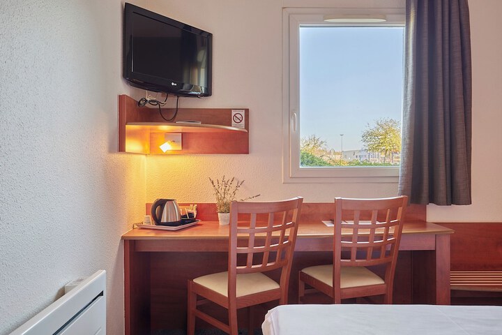Room 49 of 92