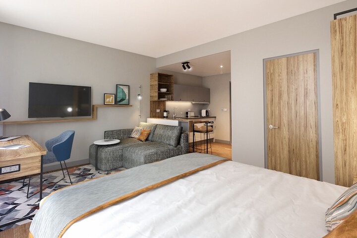 Room 9 of 62