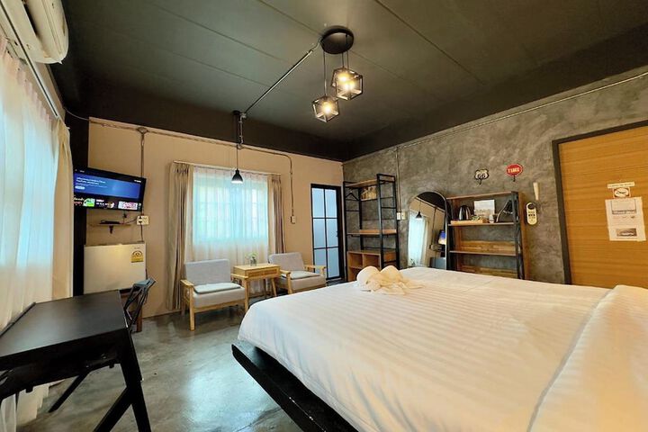 Room 8 of 67