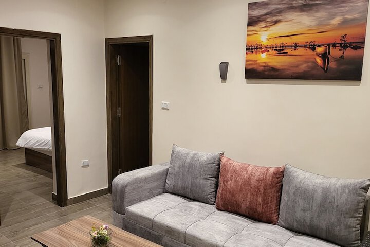 Room 32 of 55
