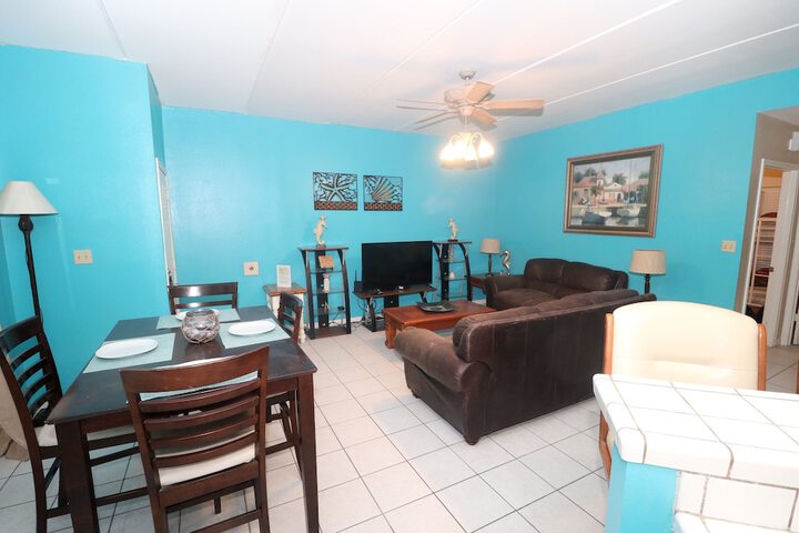 Room 9 of 20