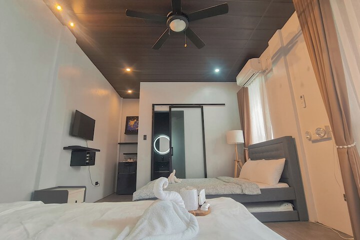 Room 16 of 43