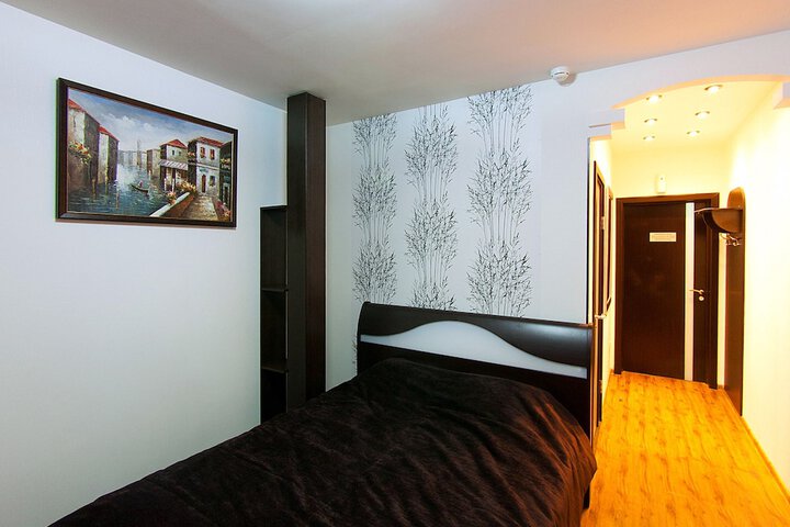 Room 25 of 61