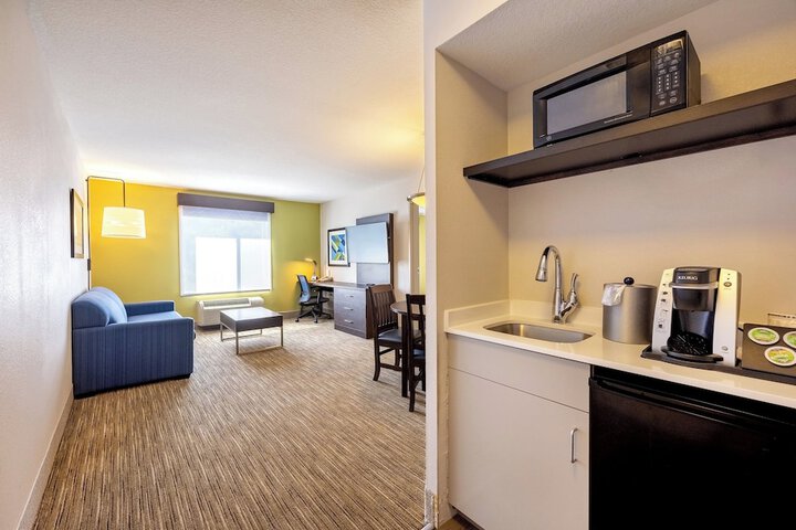 Room 14 of 78