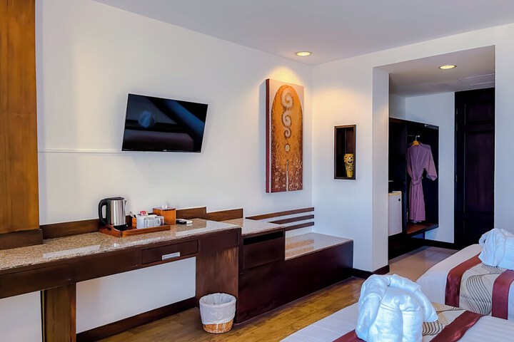 Room 16 of 74