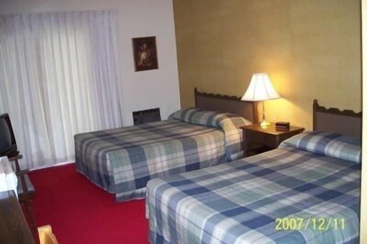 Room 8 of 25