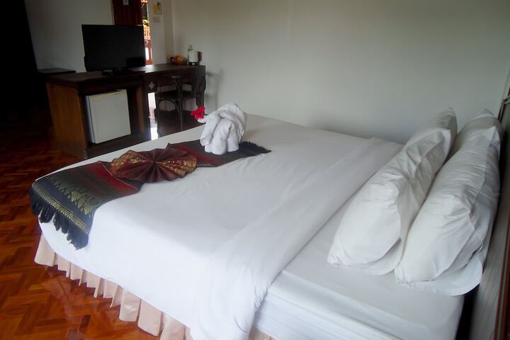 Room 15 of 62