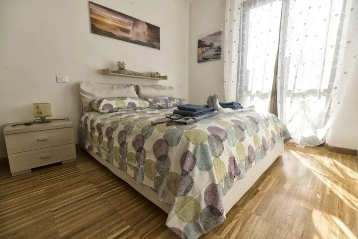 Room 4 of 14