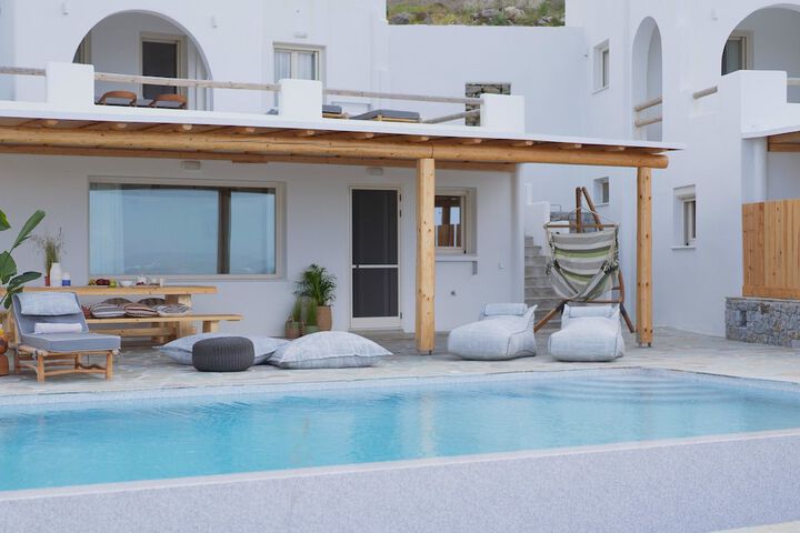 Pool 47 of 66