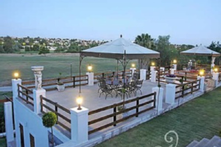 Terrace/Patio 8 of 12