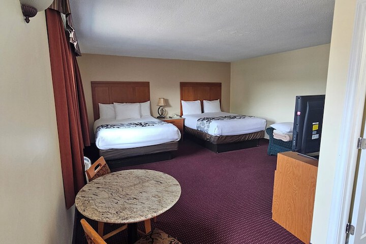 Room 15 of 38