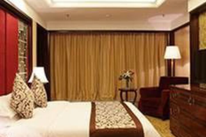 Room 28 of 98