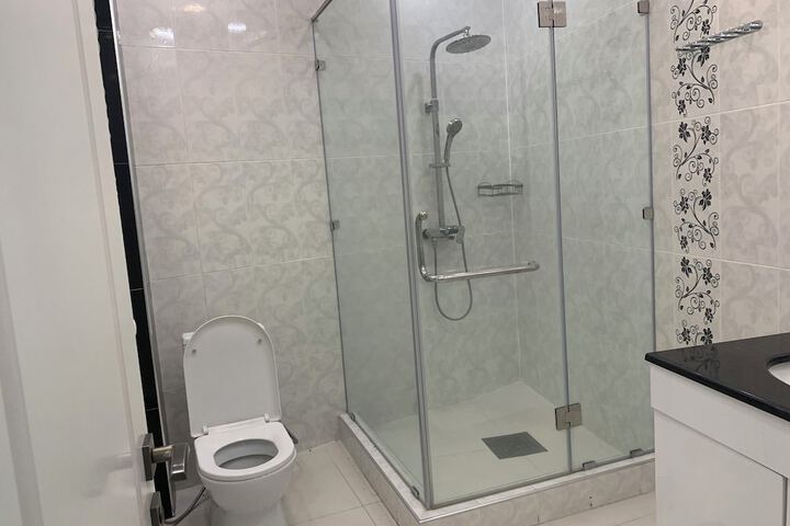 Room 2 of 17