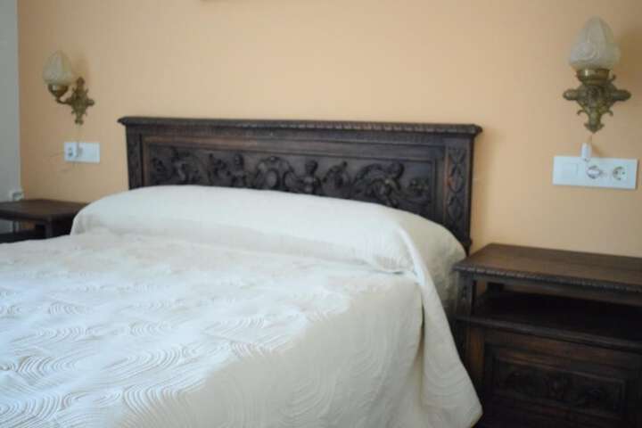 Room 6 of 49